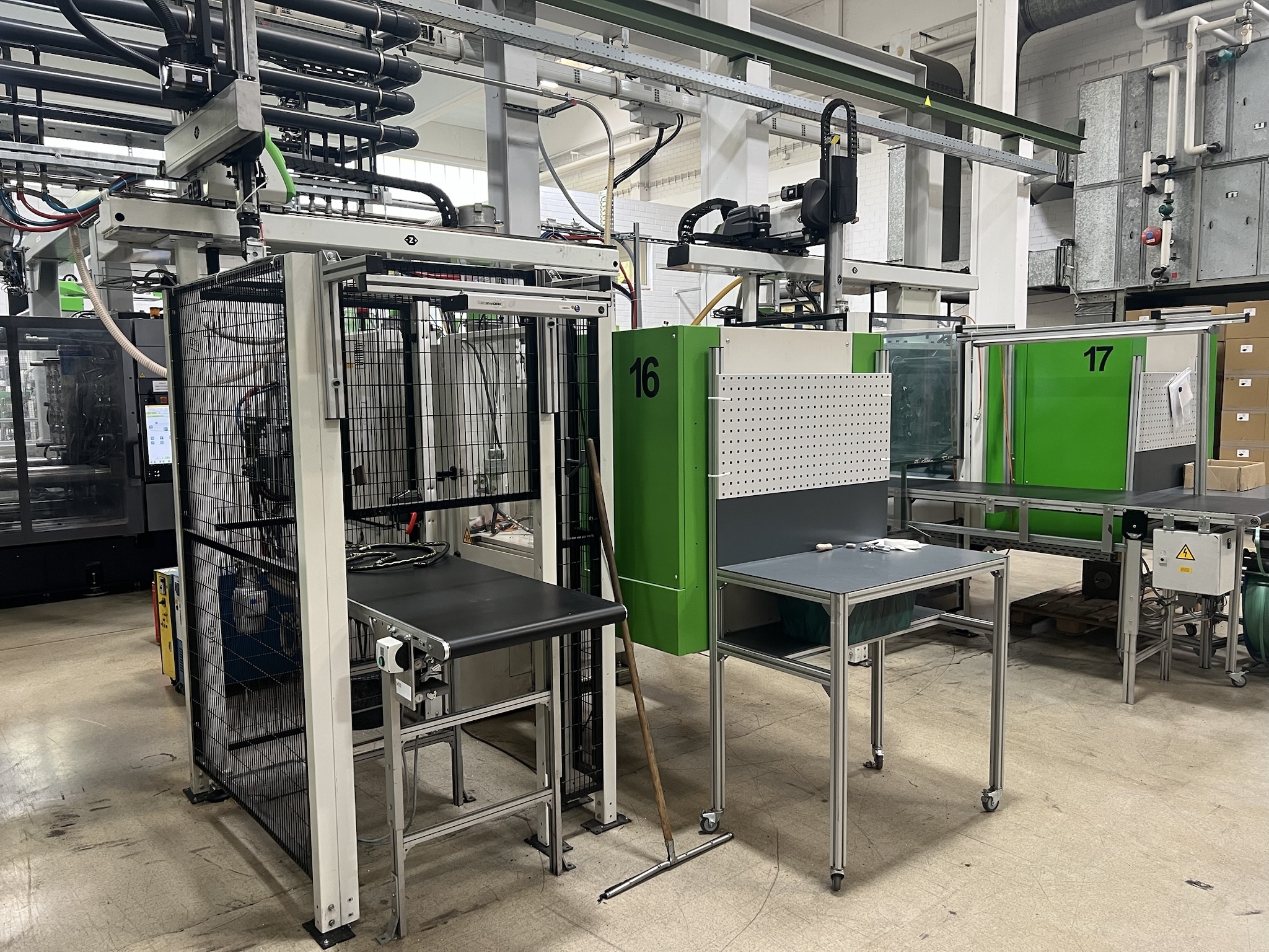 Krauss Maffei KM 80 - 100 CX incl. Krauss Maffei Roboter LRX50